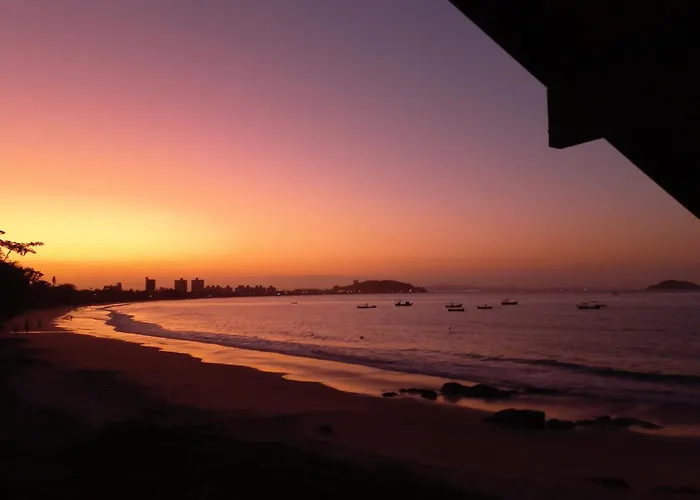 Ferias E Alegrias Em Casa Pe Na Areia!